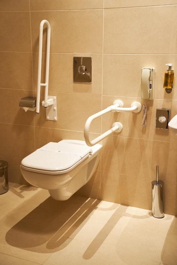 Petrodava One Piatra Neamţ エクステリア 写真